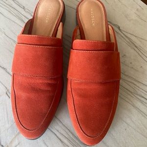 Halogen Violet mule size 8 rust suede